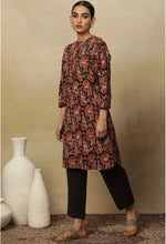Women Floral Print Straight Kurta in Germany