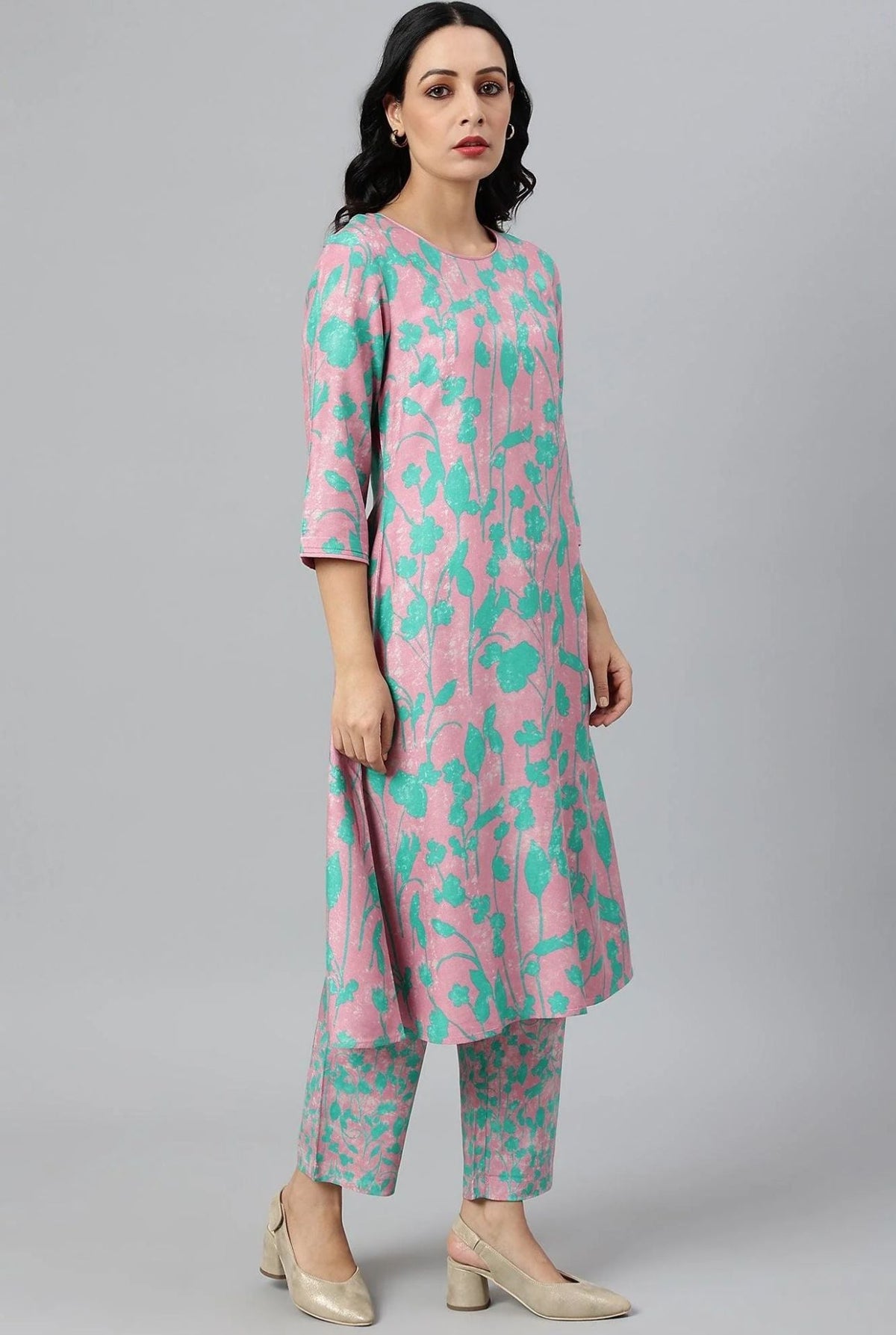 Floral Print Straight kurta in Berlin