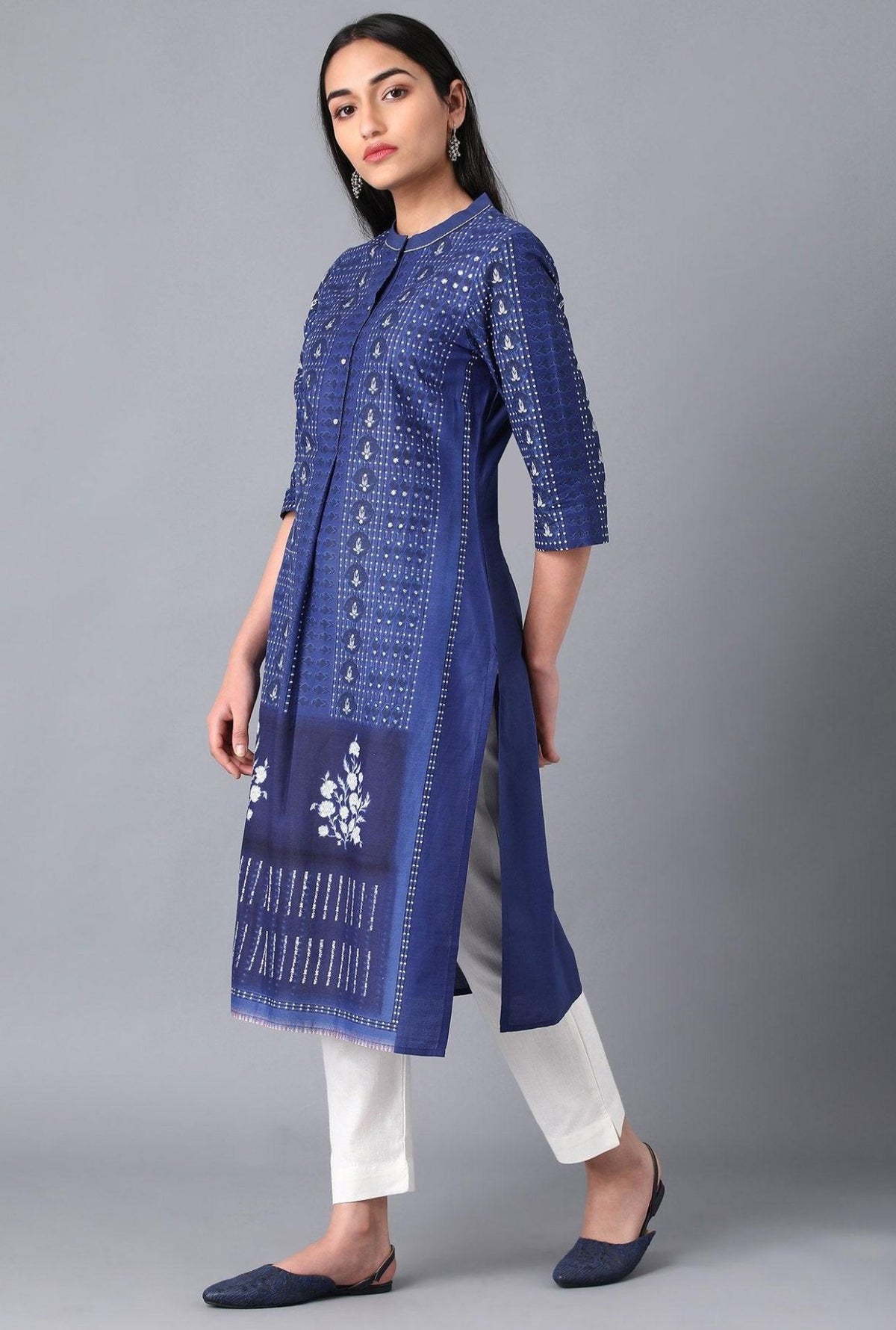 Blue Cotton Printed kurta in Mandarin Collar in Berlin