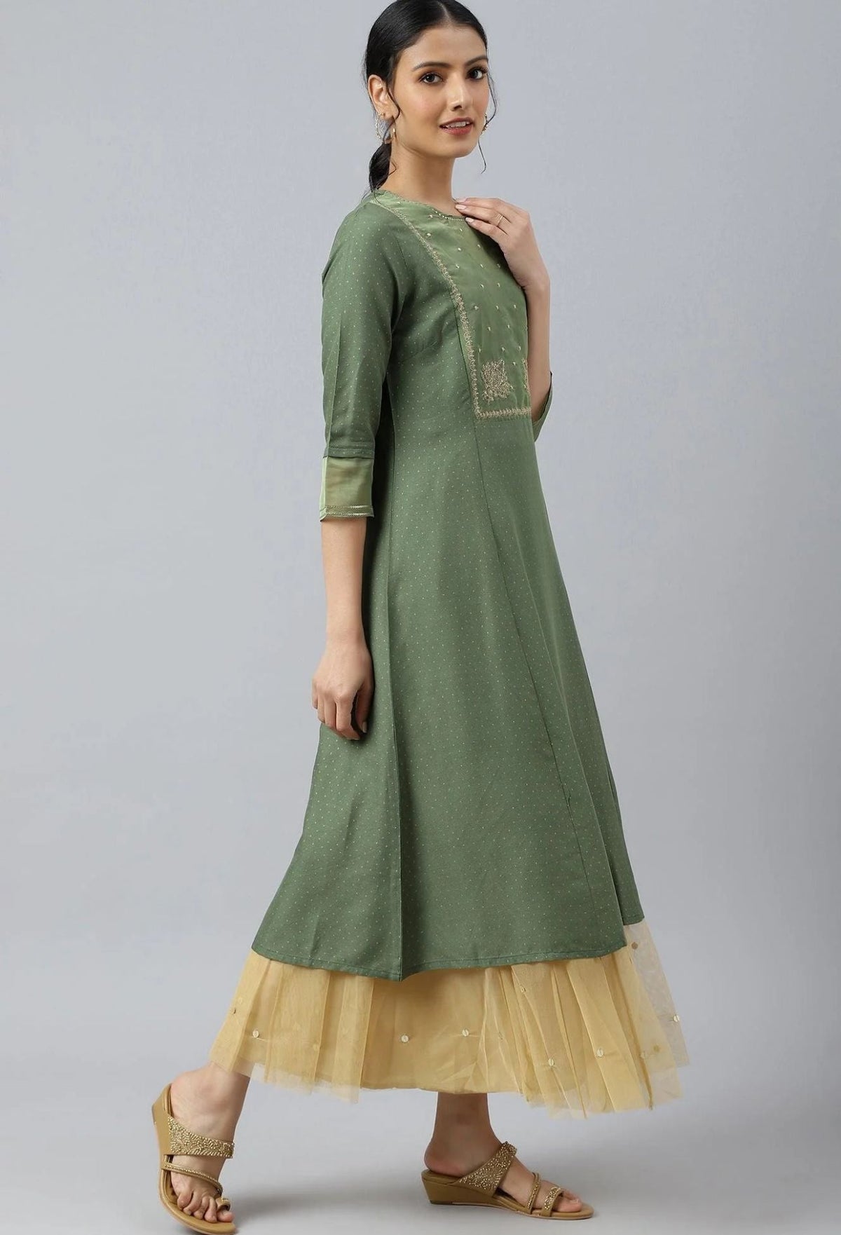 Olive Green A-Line Embroidered kurta With Sequins in Munich