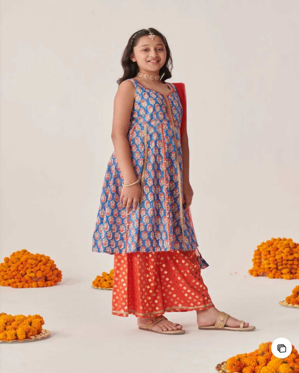 Cotton Sleeveless Floral Printed Kurta With Palazzo & Dupatta in Berlin
