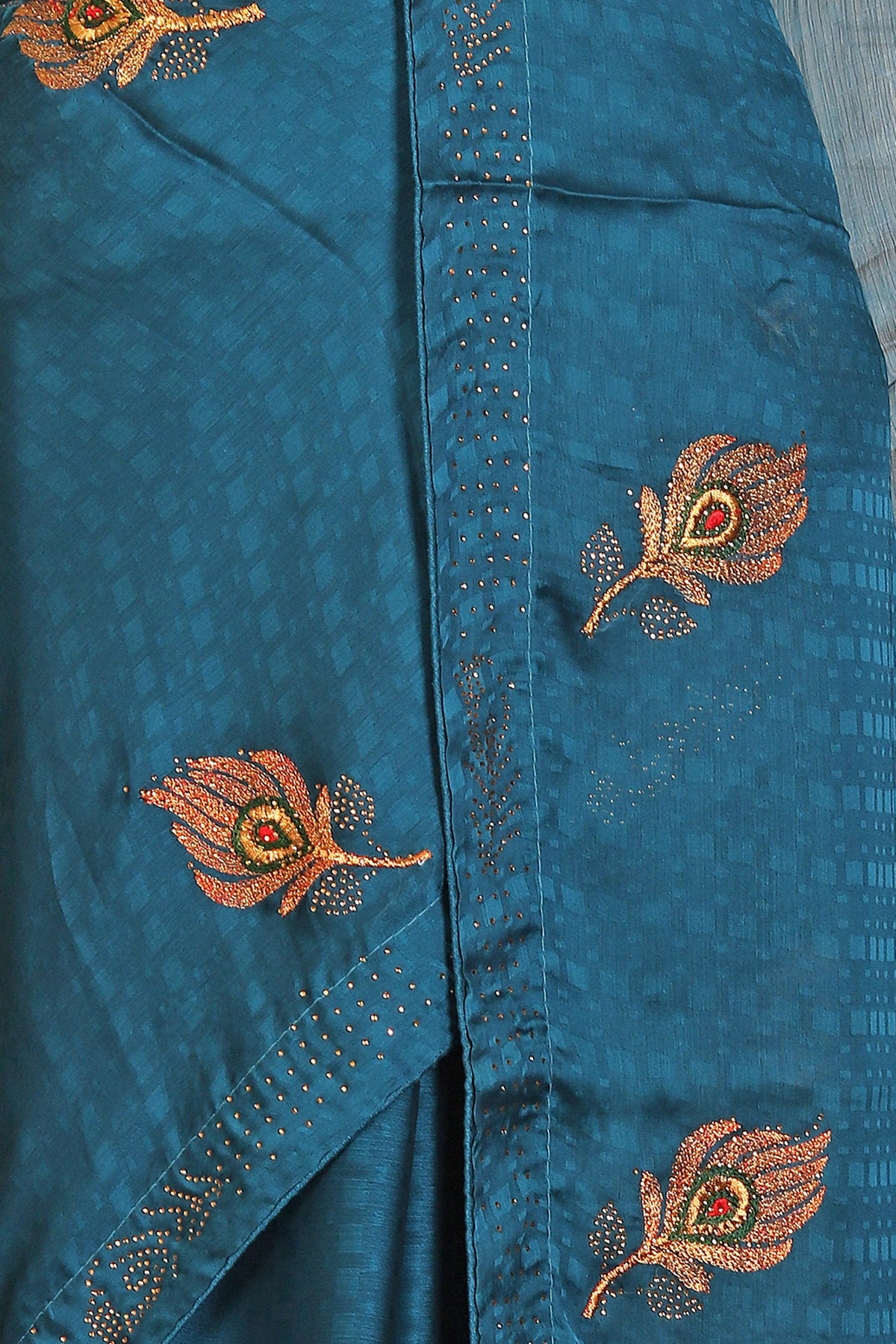 Embroidered Chiffon Saree  in Berlin