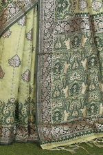 Women Silk Blend Saree in Berlin