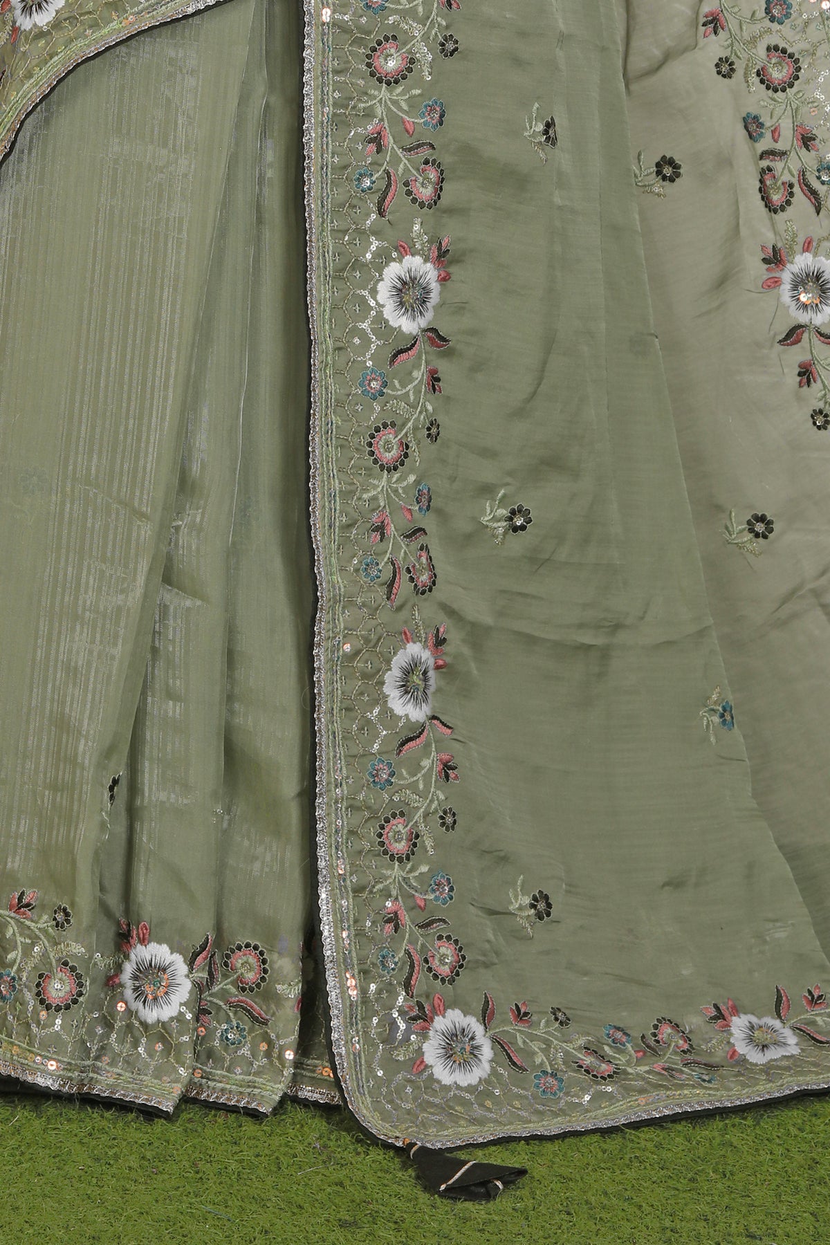 Tissue Silk Saree in Berlin