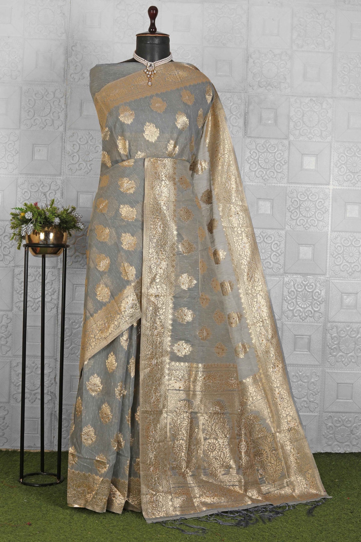 Beautiful Chanderi Silk Saree  in Berlin