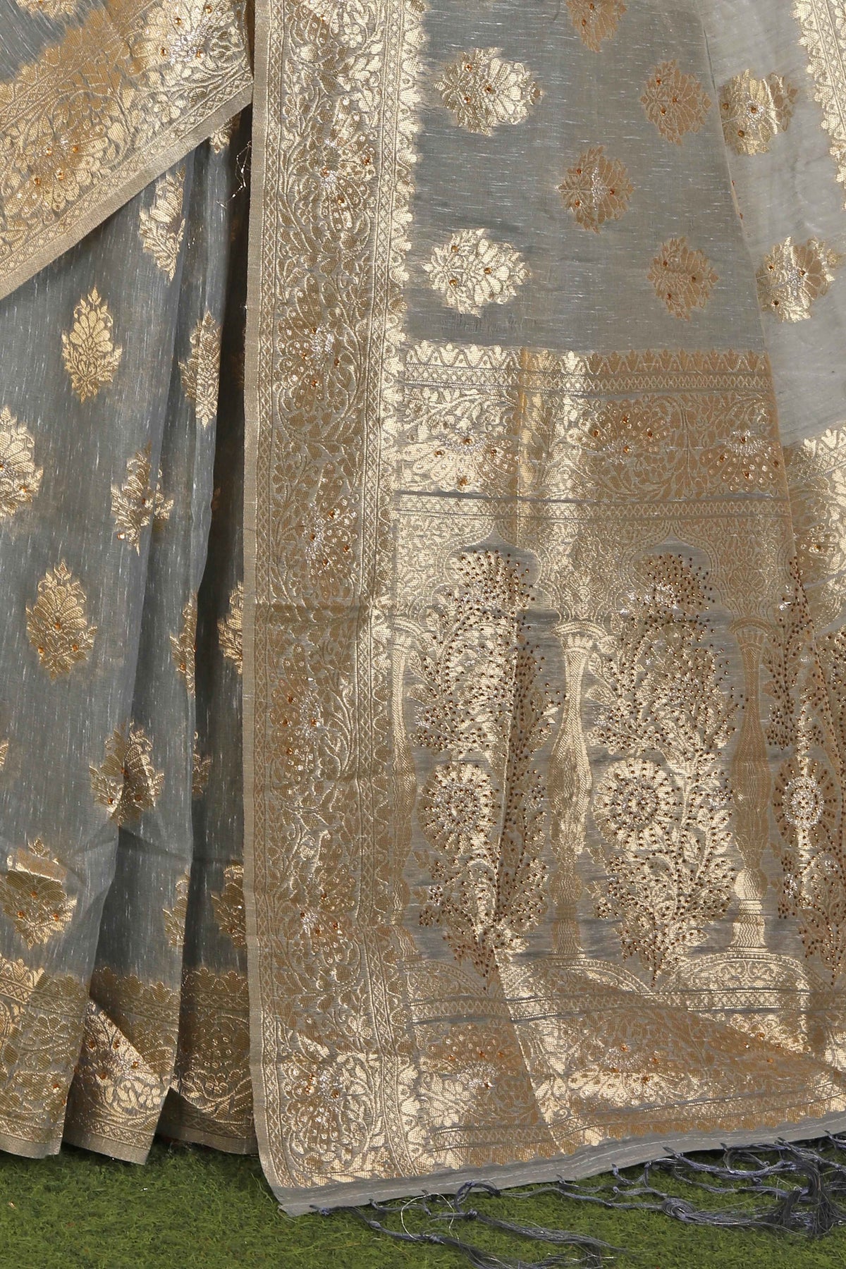Beautiful Chanderi Silk Saree  in Berlin