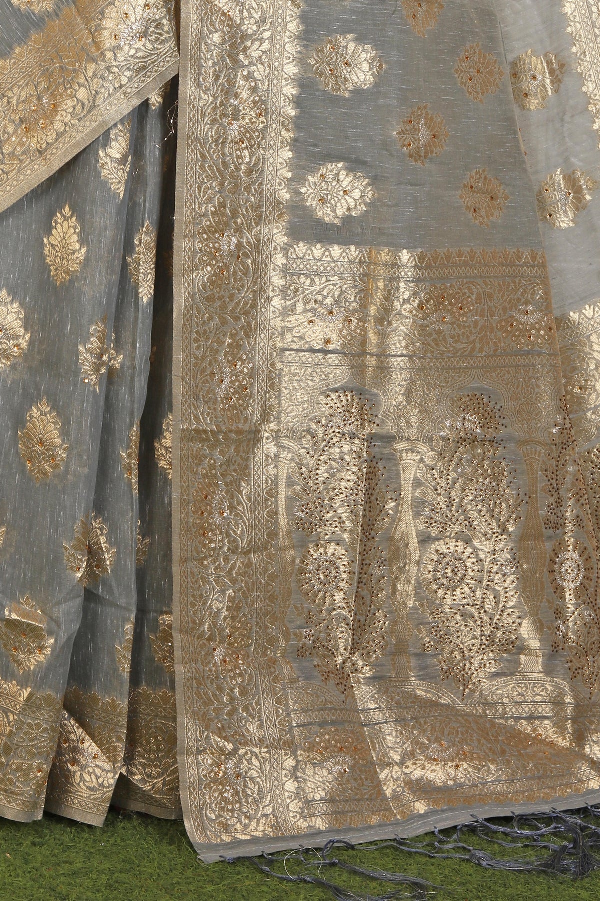 Beautiful Chanderi Silk Saree  in Berlin