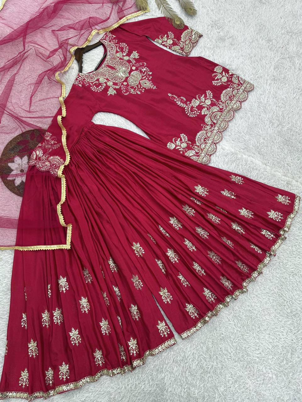 FANCY KURTI WITH BEAUTIFUL FLAIRED PLAZZO AND DUPATTA IN GERMANY