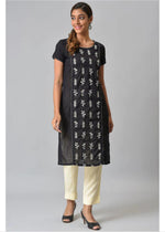 Black Embroidered Ethnic kurta in Germany