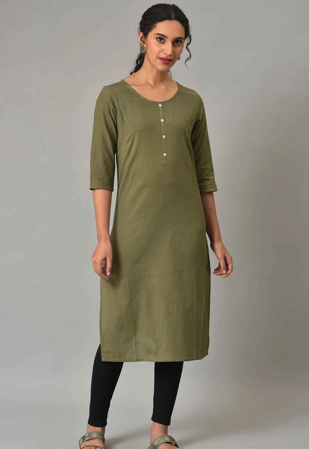 Green Solid Cotton kurta in Germany