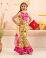 Girls Cotton Regular Fit Floral Print Kurta Set in Germany