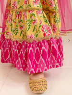 Girls Cotton Regular Fit Floral Print Kurta Set in Germany