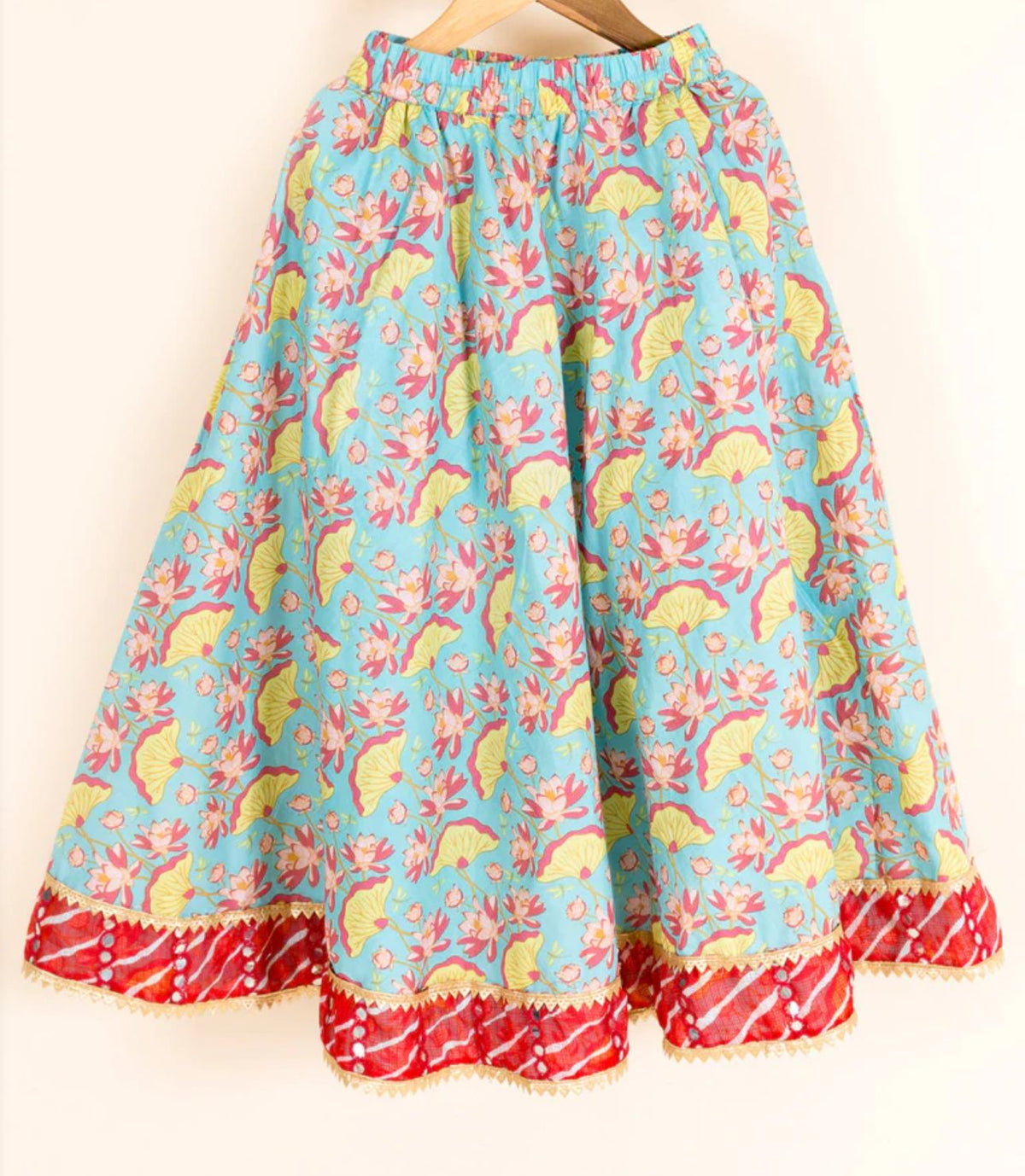 Girls Blue & Red lotus Printed Cotton Flared Lehenga & Choli