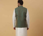 Men's Silk Kurta Churidar With Embroidered Zari Bandhgala Suit/Coat in Berlin