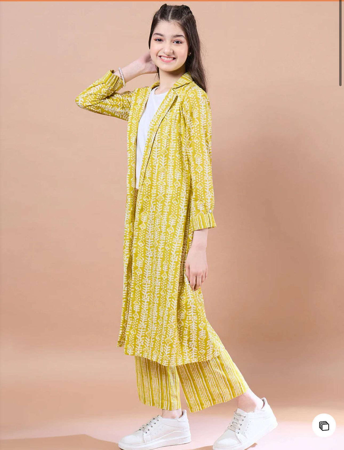 Girls Ethnic Printed Hosiery Straight Fit Top & Pant With Jacket in Germany