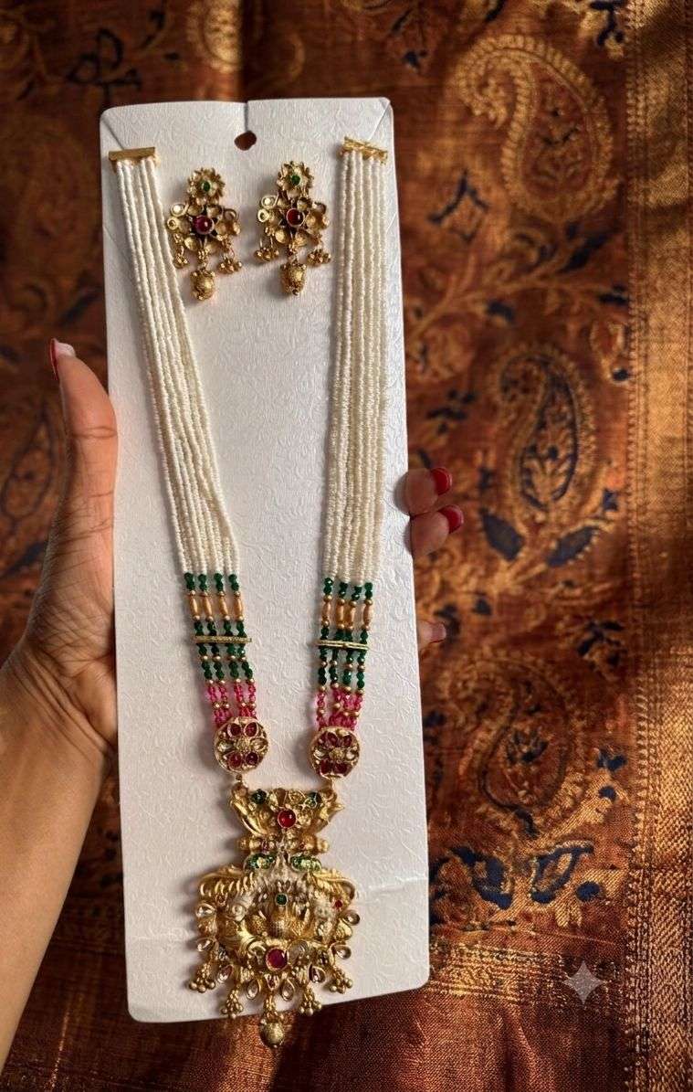 Gold-plated traditional rani haar necklace set and Drop Earrings in Berlin