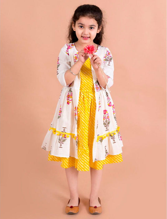 Kids Girls Lehariya Dresses in Berlin