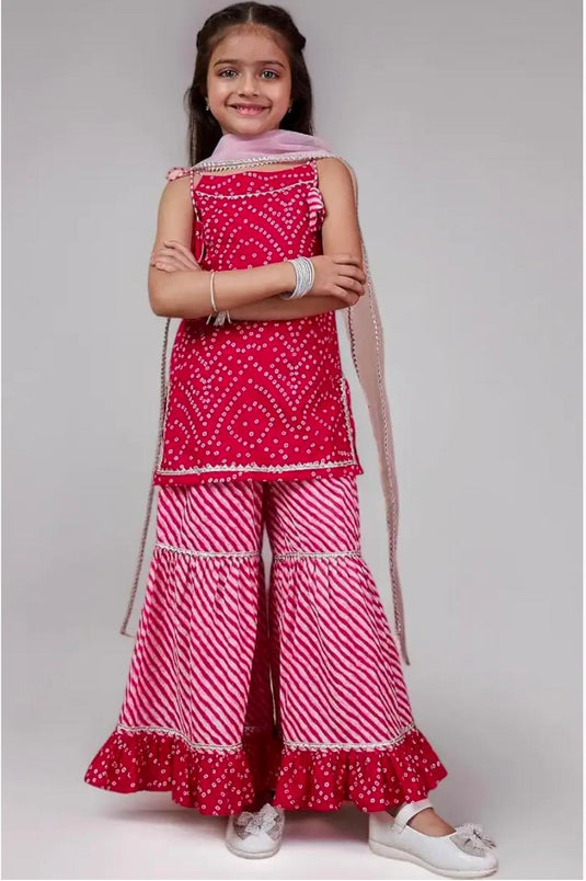 Girls Kurti Sharara and Dupatta set in Berlin