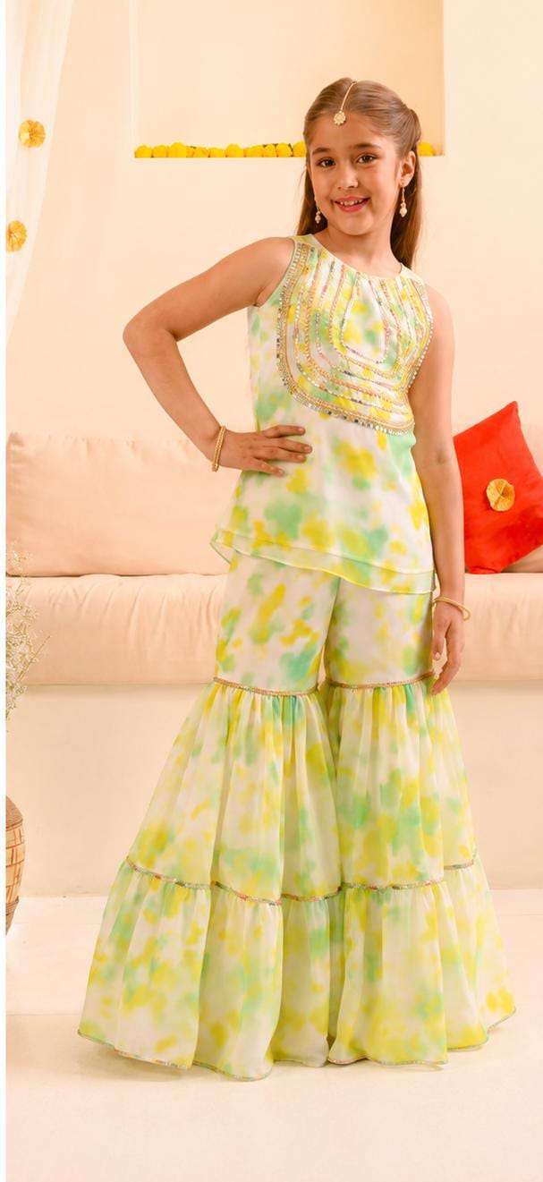Girls White And Green Tie Dye Georgette Kurta Sharara Dupatta Set in Berlin Namma Markt