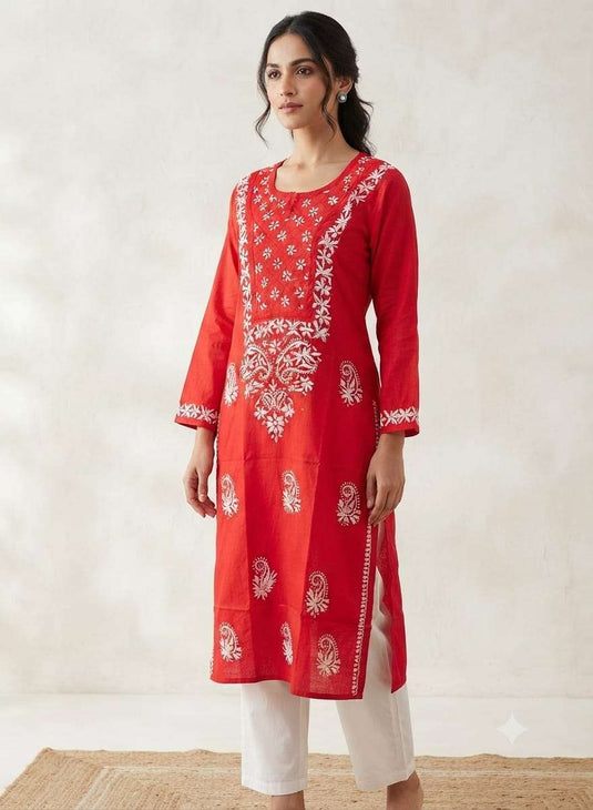 Women’s Red Lucknowi Chikankari Straight Kurta in Berlin Namma Markt