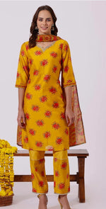 Women Polyester Kurta Pant Dupatta Set in Germany