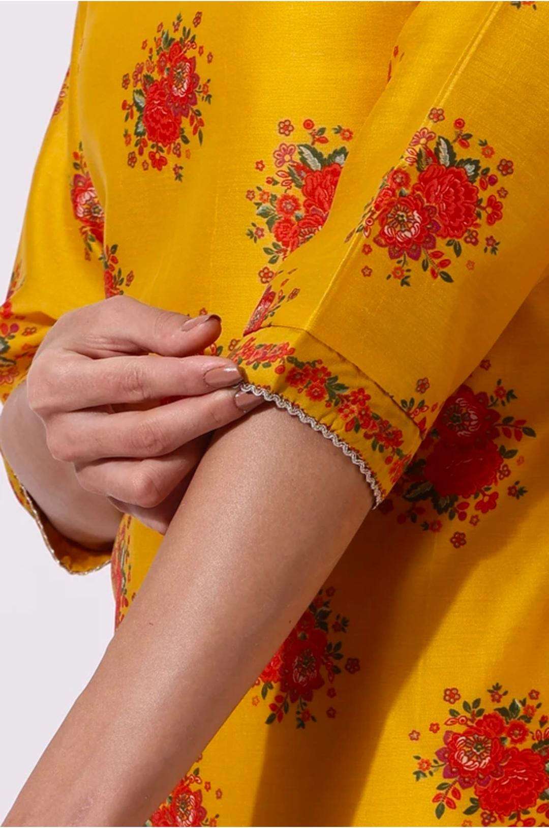 Women Polyester Kurta Pant Dupatta Set in Germany Namma Markt