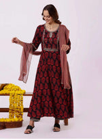 Women Viscose Rayon Kurta Pant Dupatta Set in Berlin