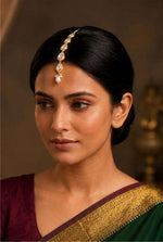 Traditional Gold-Plated Kundan Teardrop Maang Tikka in Germany