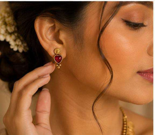 Elegant South Indian Temple Jewellery Set with Ruby Stones and Coin Details in Germany