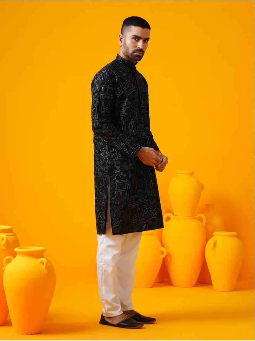 Men's Black Cotton Floral Kurta Set in Berlin