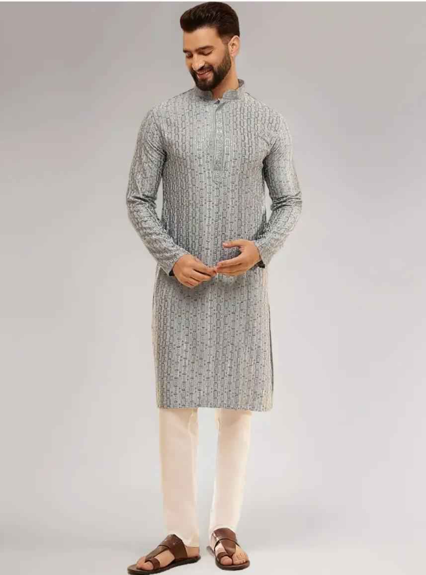 Kurta in Cotton and Viscose with Shiny Thread and Sequins, White Pyjamas in Berlin