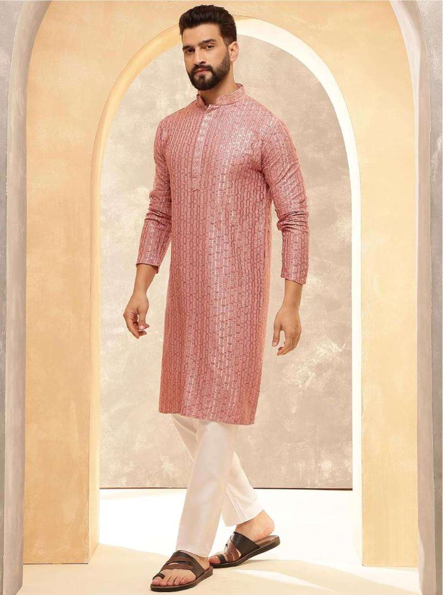 Kurta in Cotton and Viscose with Shiny Thread and Sequins, White Pyjamas in Berlin Namma Markt