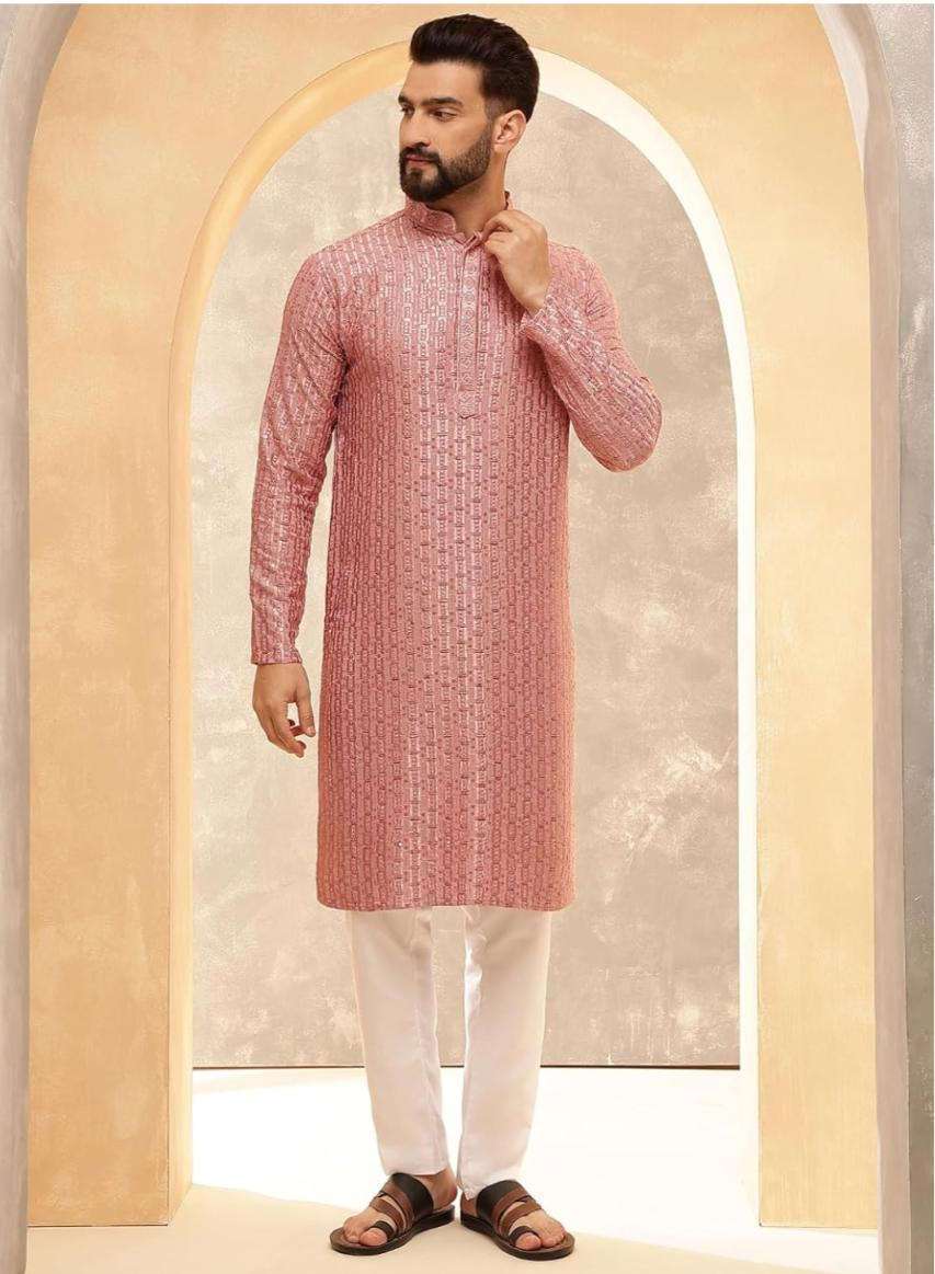 Kurta in Cotton and Viscose with Shiny Thread and Sequins, White Pyjamas in Berlin Namma Markt