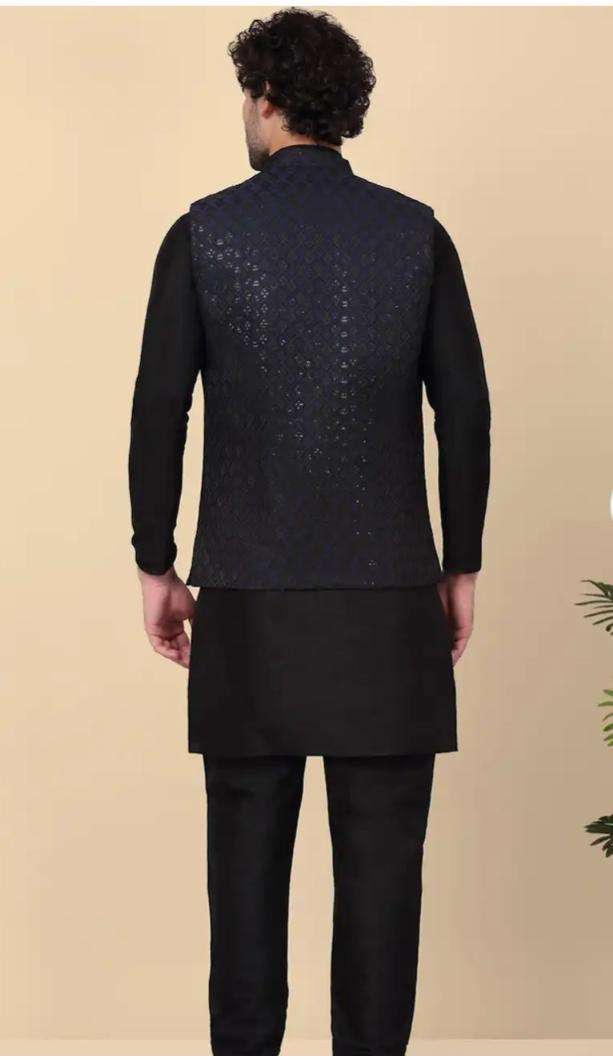 Sequinned Kurta with Churidar & Nehru Jacket and Pyjama in Berlin