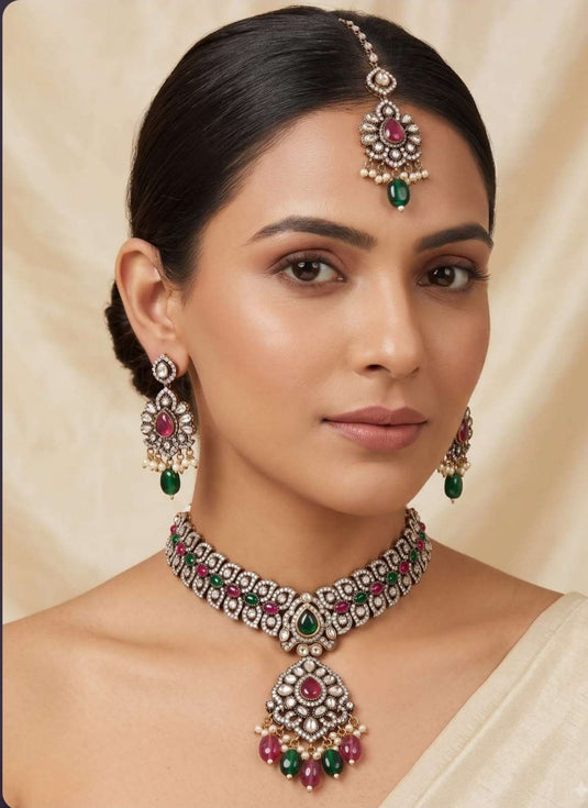 Traditional Indian Kundan & Polki Choker Bridal Jewelry Set in Germany