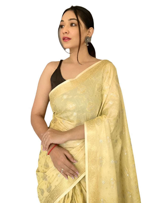 Wedding wear silk saree in Berlin