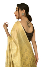 Wedding wear silk saree in Berlin