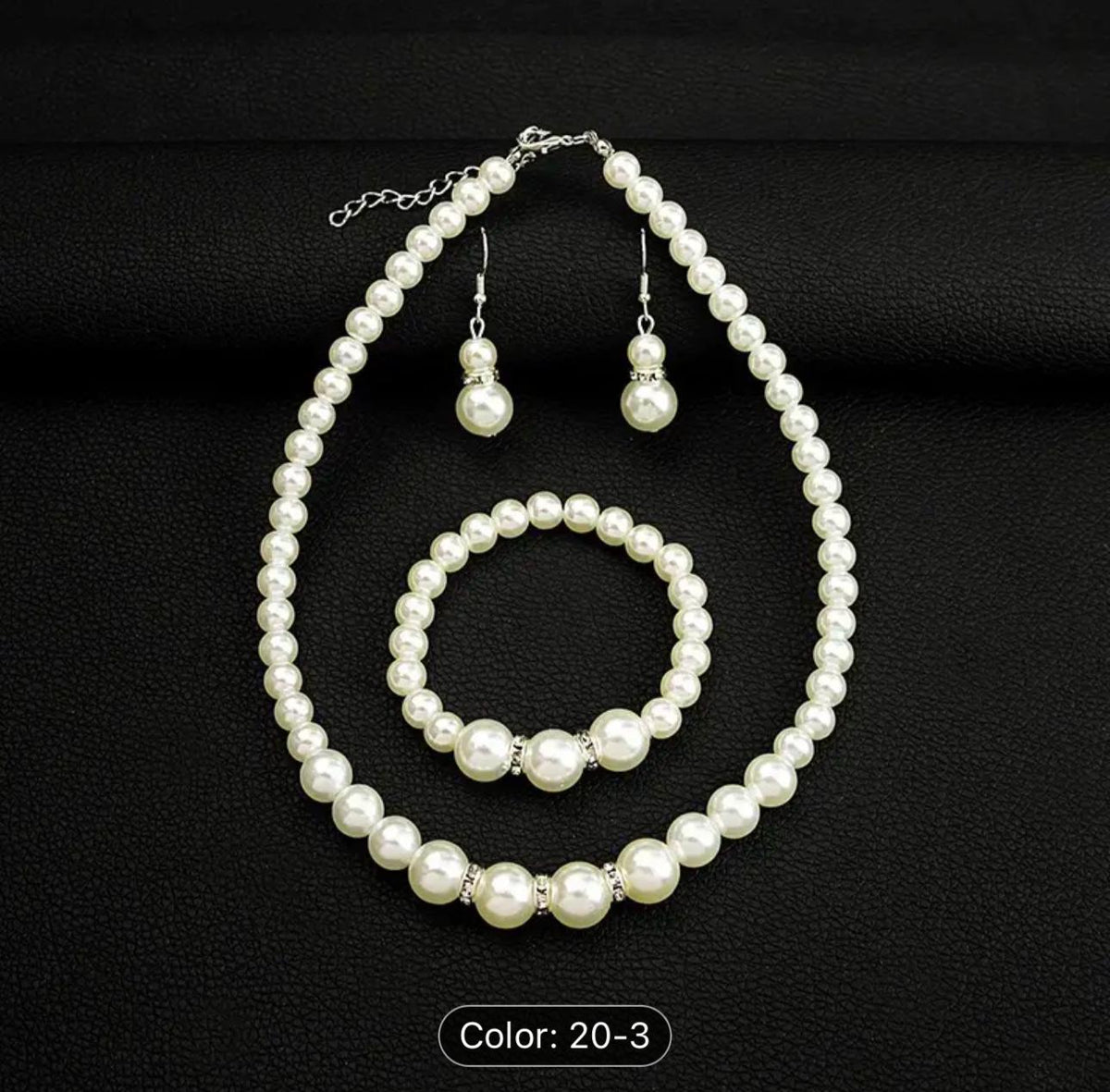 Pearl Beaded Necklace with Earrings & Bracelet Set in Berlin