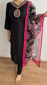 Handwork Suit Set In Essen/Germany