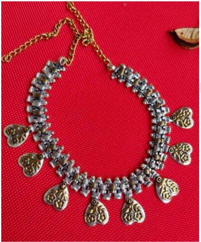 Dual-Tone Oxidized Silver Heart-Charm Choker Necklace in Germany