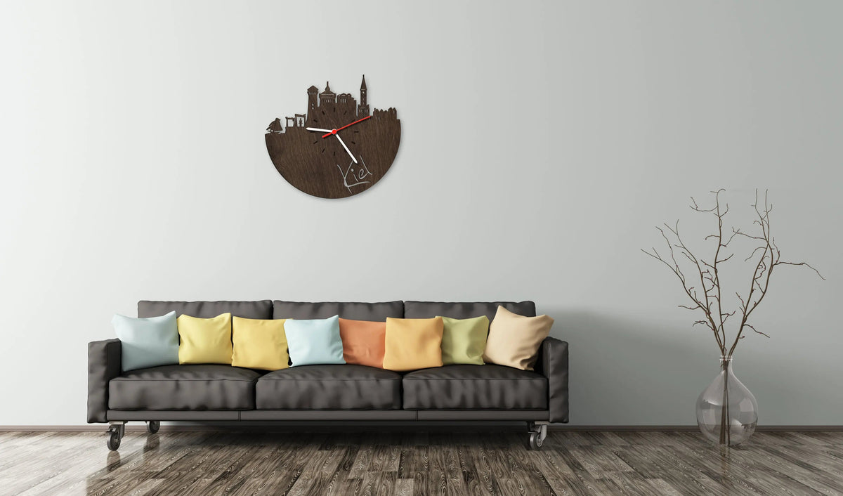 Wanduhr aus Holz Skyline Kiel