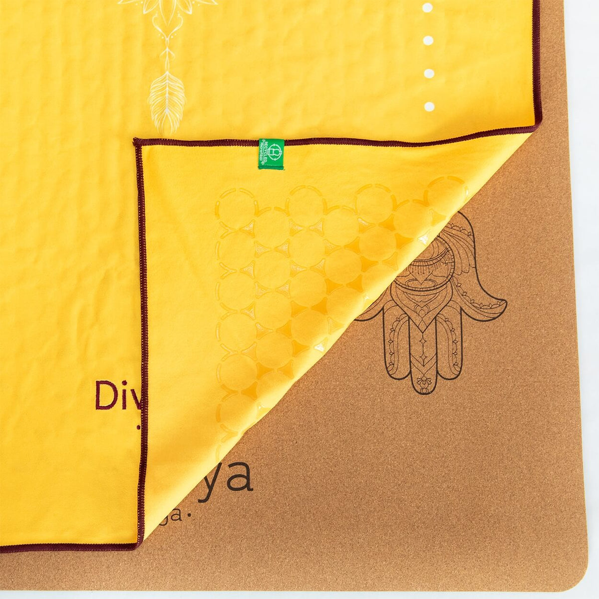 Yoga Handtuch rutschfest aus recycelter Mikrofaser & Silikon-Struktur auf der Unterseite