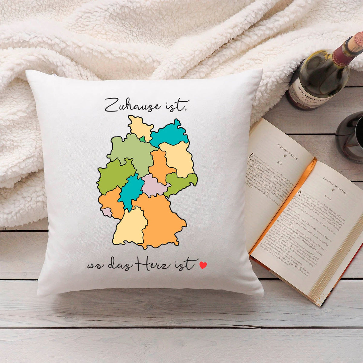Bedrucktes Kissen mit Spruch Zuhause ist, wo das Herz ist