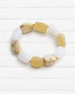 Elastisches Armband mit großen Natursteinen- Natur/ Hellgrün/ Beige - DELIGHT SPRING