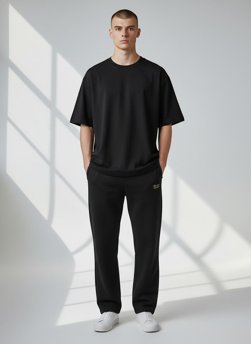 Authentic Jogginghose – goldene Stickerei