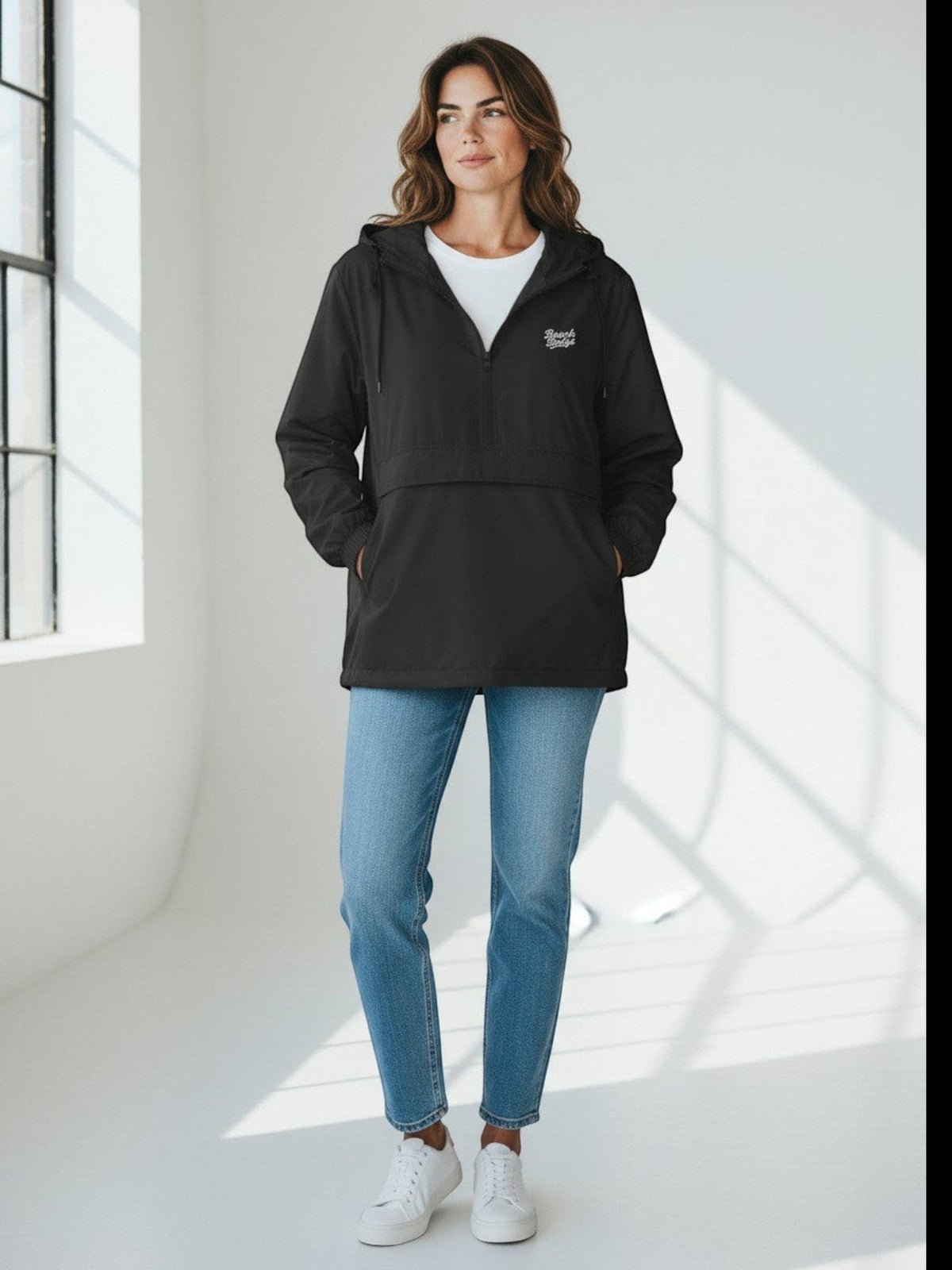 Signature Windbreaker – weiße Stickerei