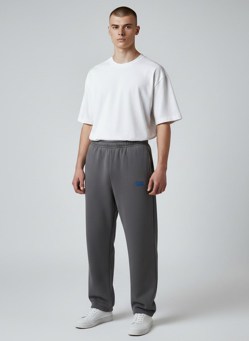 Motion Fluffy Jogginghose – blaue Stickerei