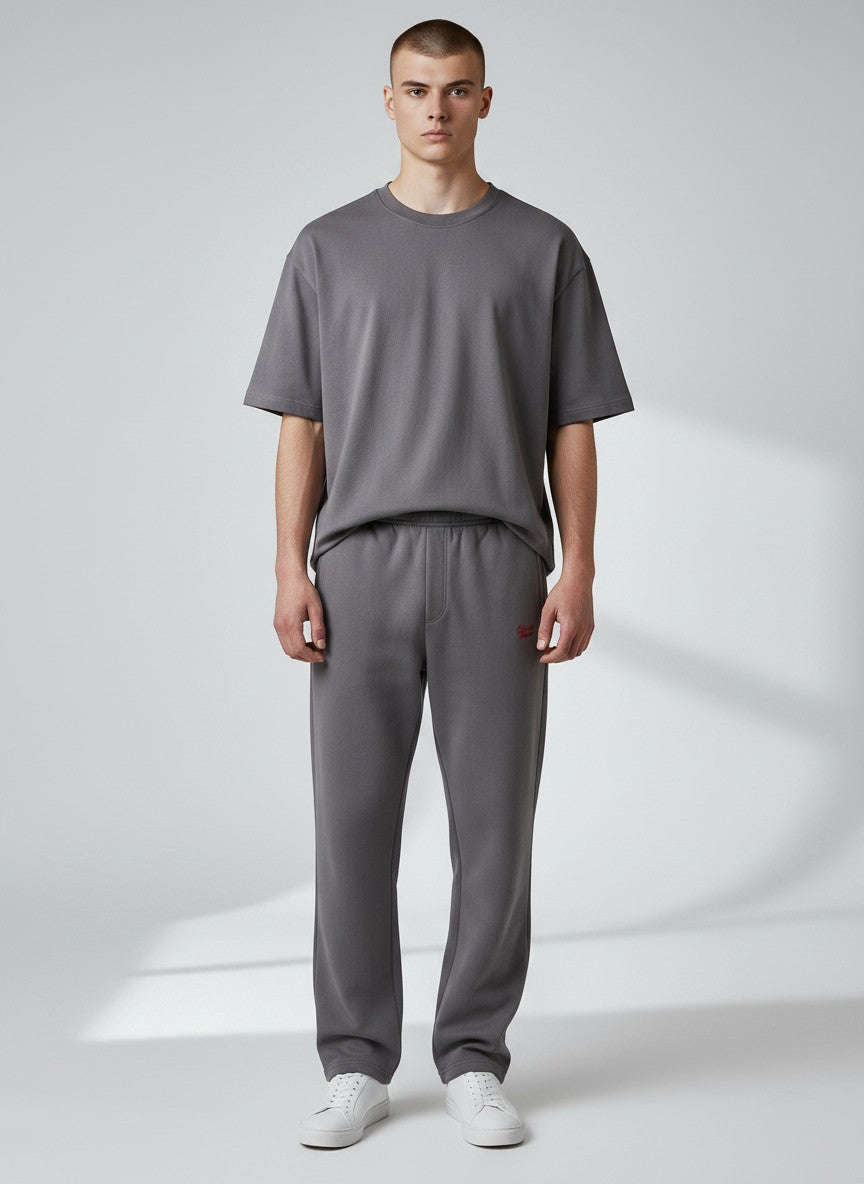 Power Jogginghose – rote Stickerei