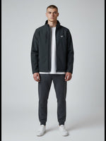 Signature Softshell Jacke – weiße Stickerei