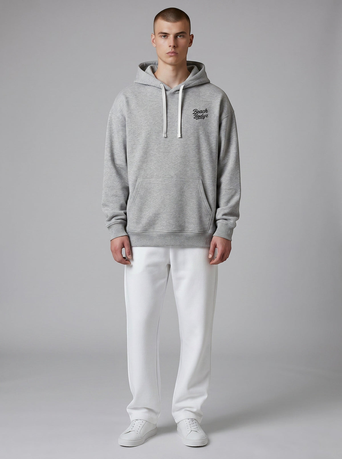 Form Oversize Hoodie 350 g/m² – Bio-Baumwolle, schwarze Stickerei